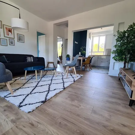 Appartement Spacieux Duplex Sous Combles. Le Pecq