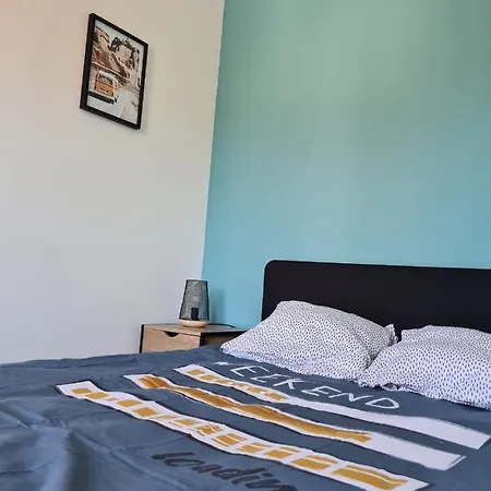 Spacieux Duplex Sous Combles. Le Pecq